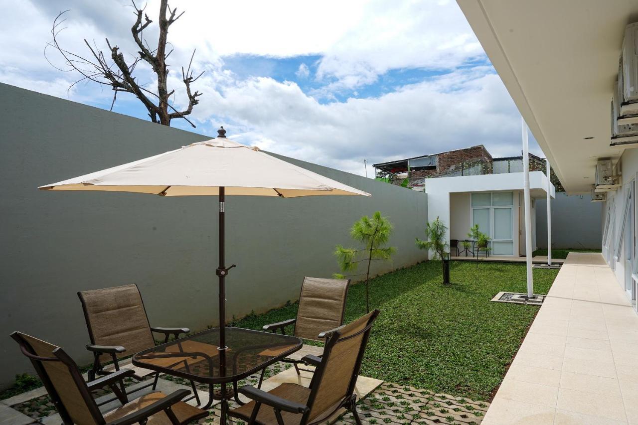 Oyo 367 Ridha Residence Bandung Exterior foto